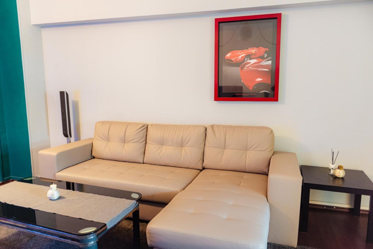 Comfy Apartment With Private Parking And Netflix Bucarest Exterior foto