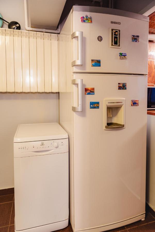 Comfy Apartment With Private Parking And Netflix Bucarest Exterior foto